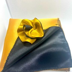 Lapel pin & pocket square set